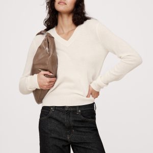 Lightweight Cashmere V-Neck Sweater