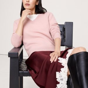Lightweight Cashmere V-Neck Sweater