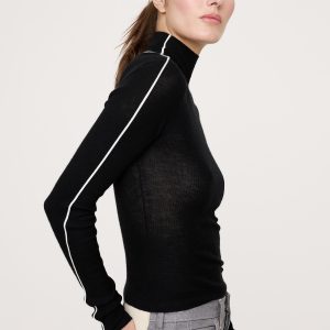 Featherweight Cashmere Turtleneck