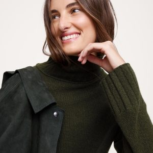 Relaxed Cashmere Turtleneck Sweater